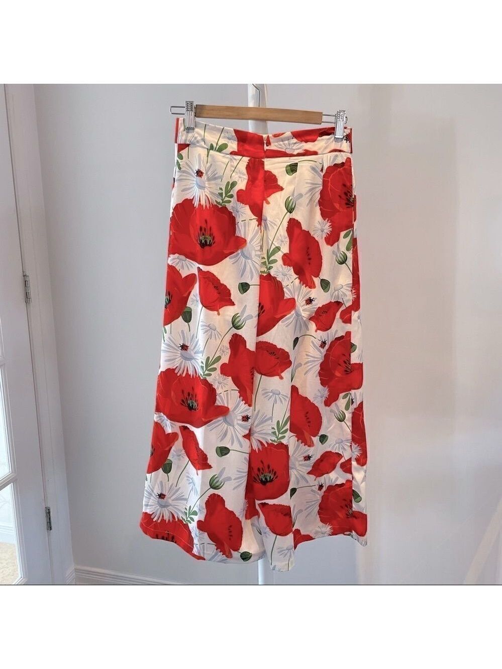 L’Atiste By Amy High Waisted Wide Leg Floral Cropped Pants size Small